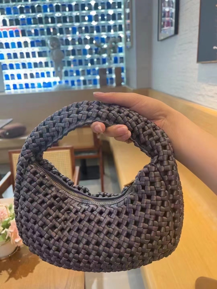 Suivea bag Trend Shoulder Crossbody bag Windmill Knot Handmade Woven bag Fashion Tote Bag Casual Basket Handbag and Purses